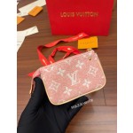 Louis Vuitton M81176